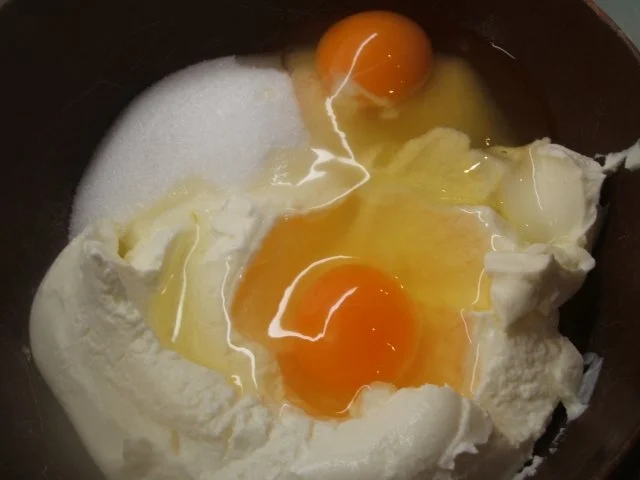 Rezept: Backen: Hefekuchen mit Innenleben und Mandelkruste Bild Nr. 6 Backen: Hefekuchen mit Innenleben und Mandelkruste - Rezept - Bild Nr. 6