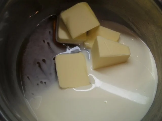 Rezept: Backen: Hefekuchen mit Innenleben und Mandelkruste Bild Nr. 10 Backen: Hefekuchen mit Innenleben und Mandelkruste - Rezept - Bild Nr. 10