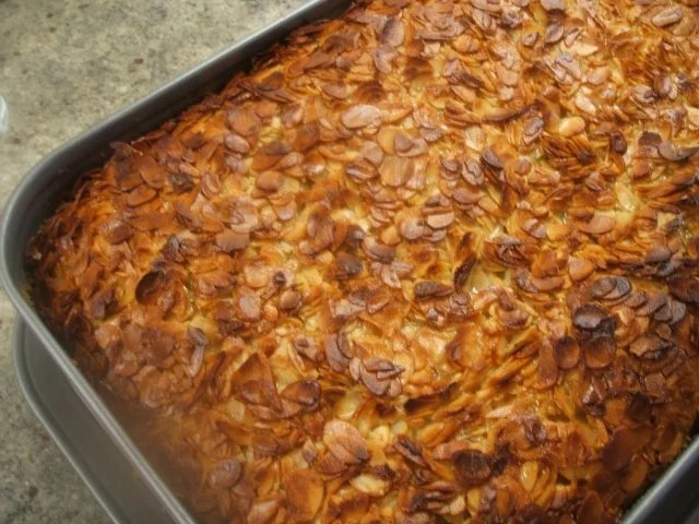 Rezept: Backen: Hefekuchen mit Innenleben und Mandelkruste Bild Nr. 13 Backen: Hefekuchen mit Innenleben und Mandelkruste - Rezept - Bild Nr. 13