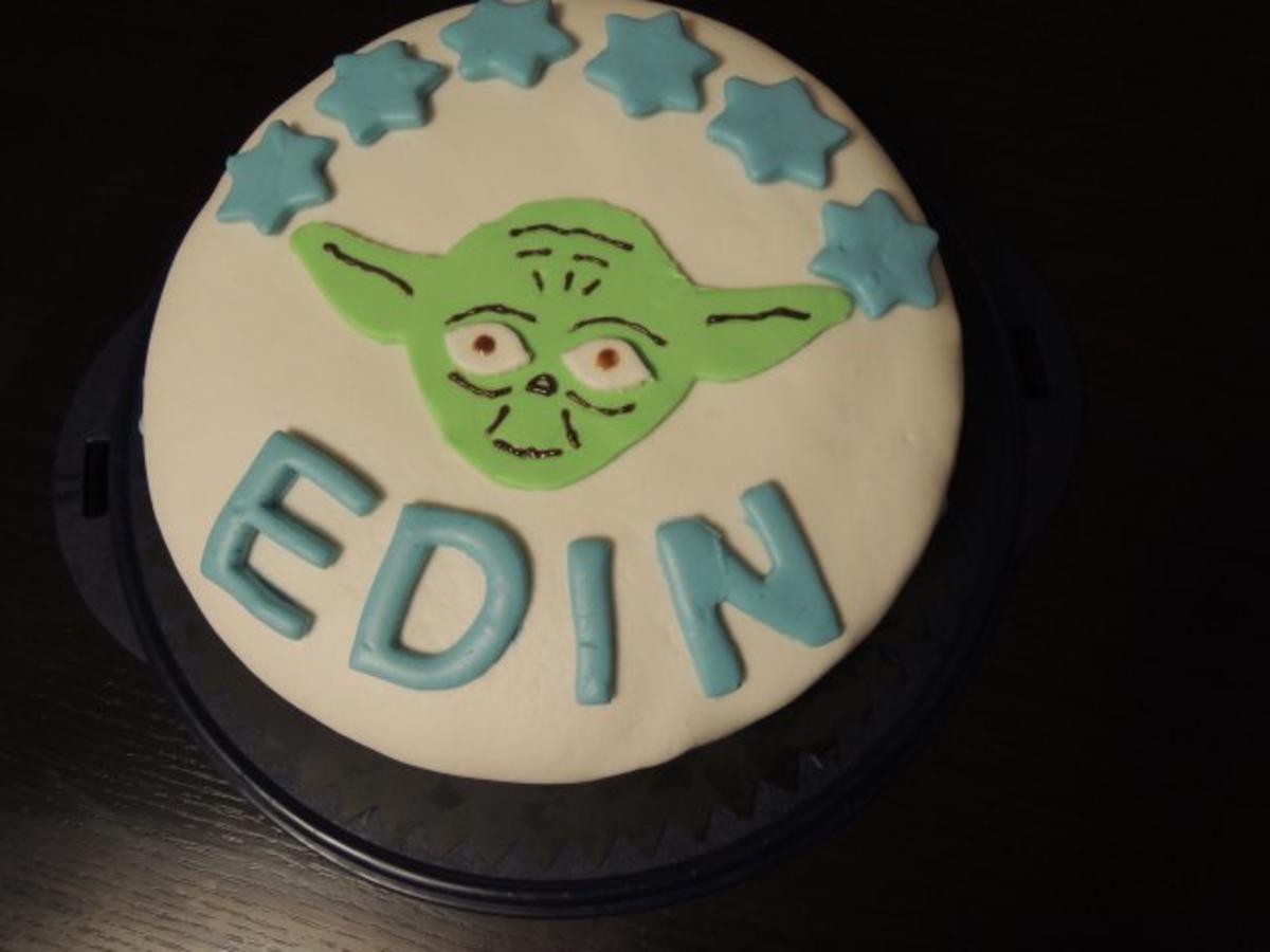 Bilder für Star Wars YODA Torte (Oreo-Schokocreme) - Rezept