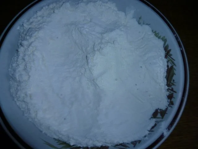 Mit Nüssen paniertes Hähnchen auf Feldsalat mit Mozzarella - Rezept - Bild Nr. 2