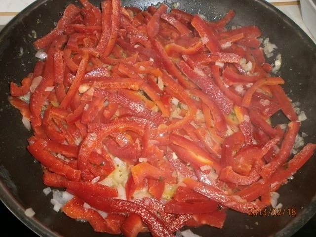 Lecker gefüllte Schnitzel aus dem Ofen mit säuerlichem Paprikarahm - Rezept - Bild Nr. 3