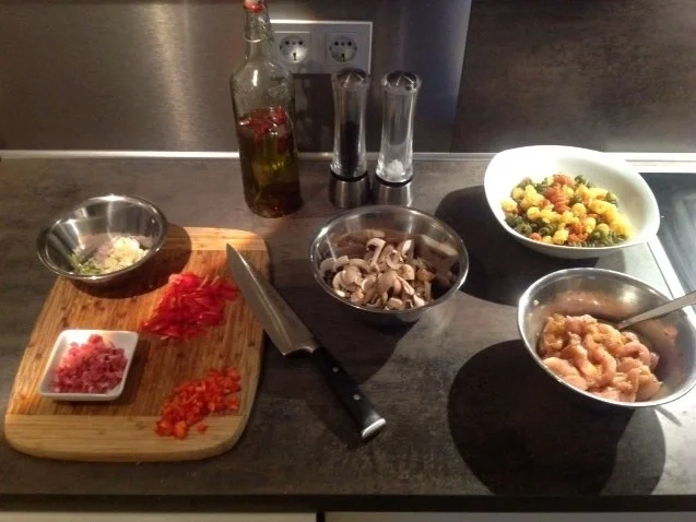 Pasta Tricolore mit Curry-Orangen-Weißwein Hühnchen - Rezept - Bild Nr. 3