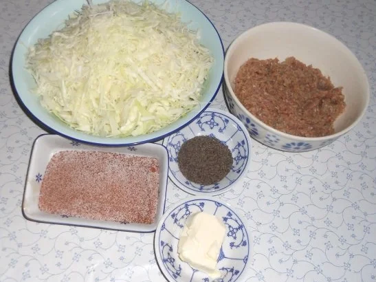 Schichtkohl à la "Oòrndrasch". Aus dem Backofen und wirklich in Schichten. (Rzpt. um 1976) - Rezept - Bild Nr. 4