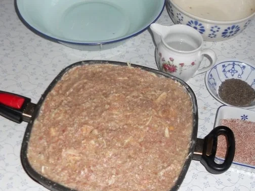 Schichtkohl à la "Oòrndrasch". Aus dem Backofen und wirklich in Schichten. (Rzpt. um 1976) - Rezept - Bild Nr. 11