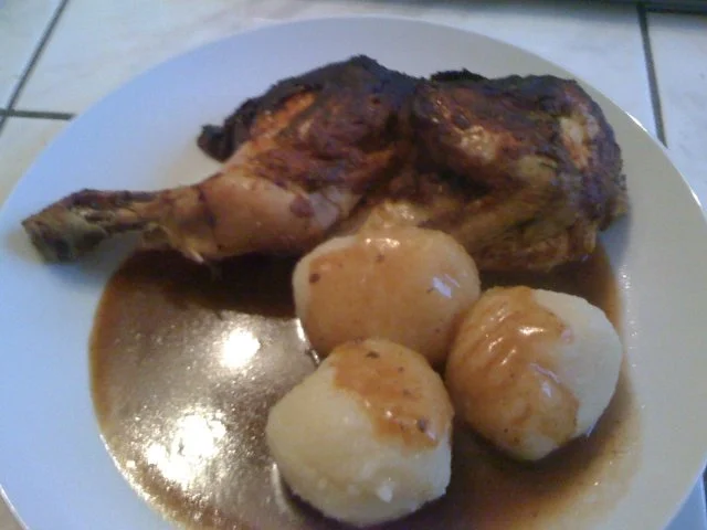 Rezept: Honig - Senf - Brathähnchen mit Kartoffelknödel Bild Nr. 2 Honig - Senf - Brathähnchen mit Kartoffelknödel - Rezept - Bild Nr. 2