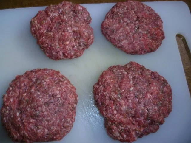 Basilikum-Burger mit Tomaten - Rezept - Bild Nr. 6