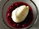 Weiße Mousse mit Beerenkompott - Rezept