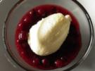 Weiße Mousse mit Beerenkompott - Rezept