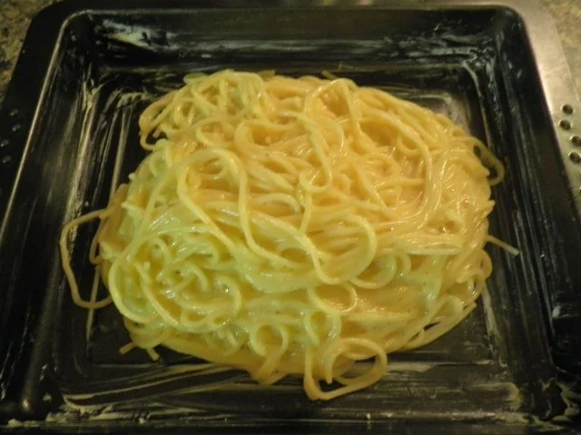 Rezept: Fruchtige Spaghetti - Pizza Bild Nr. 3 Fruchtige Spaghetti - Pizza - Rezept - Bild Nr. 3