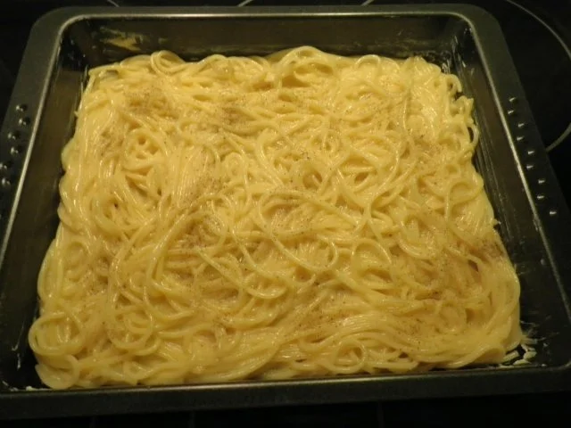 Rezept: Fruchtige Spaghetti - Pizza Bild Nr. 4 Fruchtige Spaghetti - Pizza - Rezept - Bild Nr. 4