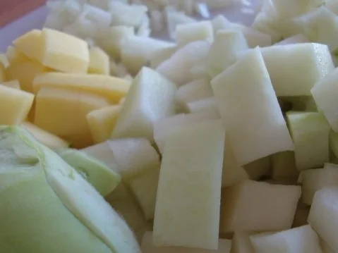 Rezept: Kohlrabi-Linsen Süppchen Bild Nr. 4 Kohlrabi-Linsen Süppchen - Rezept - Bild Nr. 4