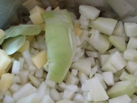 Rezept: Kohlrabi-Linsen Süppchen Bild Nr. 6 Kohlrabi-Linsen Süppchen - Rezept - Bild Nr. 6