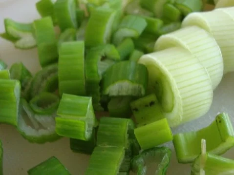 Rezept: Kohlrabi-Linsen Süppchen Bild Nr. 8 Kohlrabi-Linsen Süppchen - Rezept - Bild Nr. 8