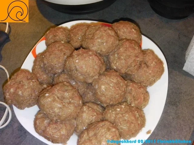 Rezept: Dänische Fleischbällchen in Currysoße - sydvestjyske kødboller Bild Nr. 7 Dänische Fleischbällchen in Currysoße - sydvestjyske kødboller - Rezept - Bild Nr. 7