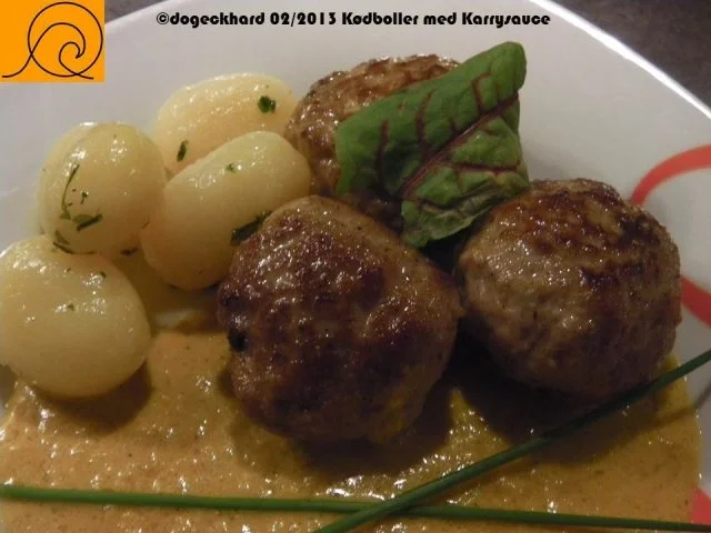 Rezept: Dänische Fleischbällchen in Currysoße - sydvestjyske kødboller Dänische Fleischbällchen in Currysoße - sydvestjyske kødboller - Rezept