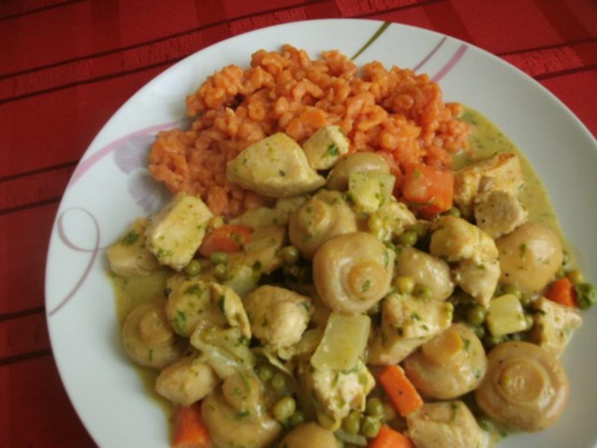 Bilder für gemüsiges Hähnchenragout mit saftigen Tomatenspätzle - Rezept