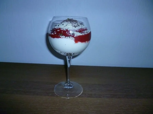 Erdbeertorte im Glas - Rezept