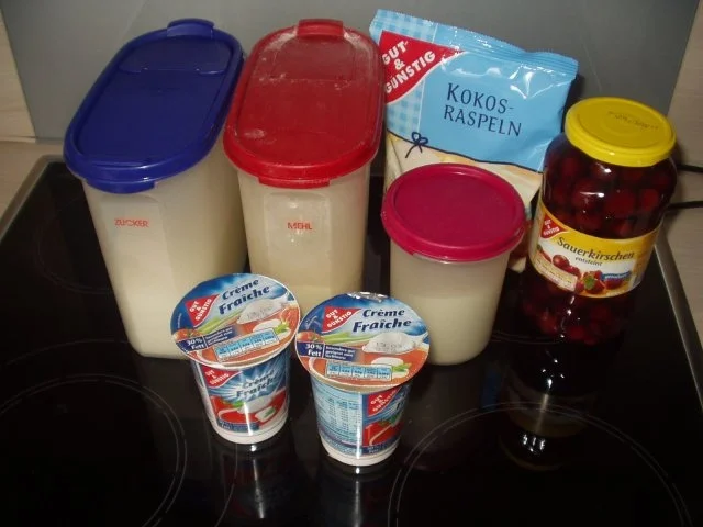 Rührkuchen mit Kirsch-Kokos-Creme - Rezept - Bild Nr. 2