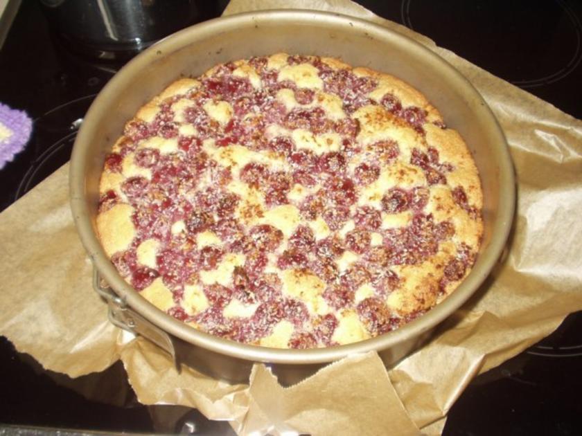 Rührkuchen mit Kirsch Kokos Creme - einfach - von coko