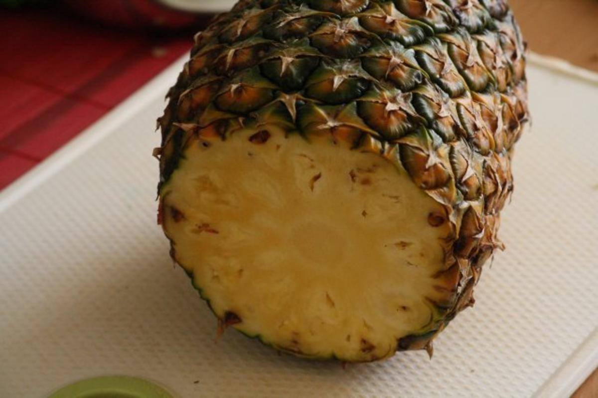Hähnchenkeulen  mit Ananas-Kokos-Soße - Rezept - Bild Nr. 2