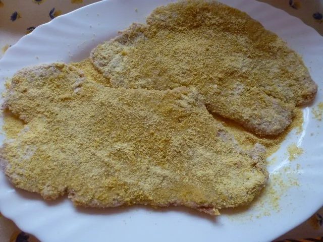 Kalbsschnitzel mit einem schwarzen Gemüse - Rezept - Bild Nr. 2