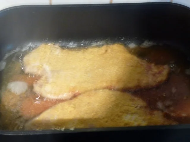 Kalbsschnitzel mit einem schwarzen Gemüse - Rezept - Bild Nr. 3