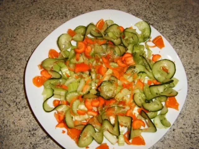 Staudenselleriesalat mit Forellenfilet - Rezept - Bild Nr. 2