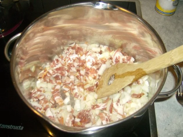 Zwiebel Speck Sauerkraut mit Kasseler und Petersilienkartoffeln - Rezept - Bild Nr. 3