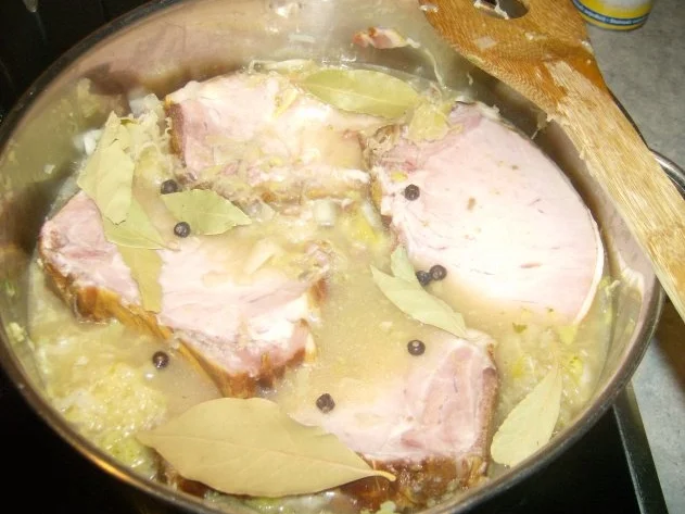 Zwiebel Speck Sauerkraut mit Kasseler und Petersilienkartoffeln - Rezept - Bild Nr. 6