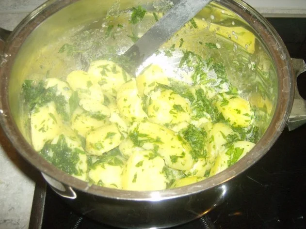 Zwiebel Speck Sauerkraut mit Kasseler und Petersilienkartoffeln - Rezept - Bild Nr. 8