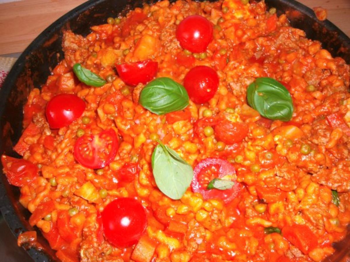 Rote Spätzle in roter Soße - Rezept - Bild Nr. 11