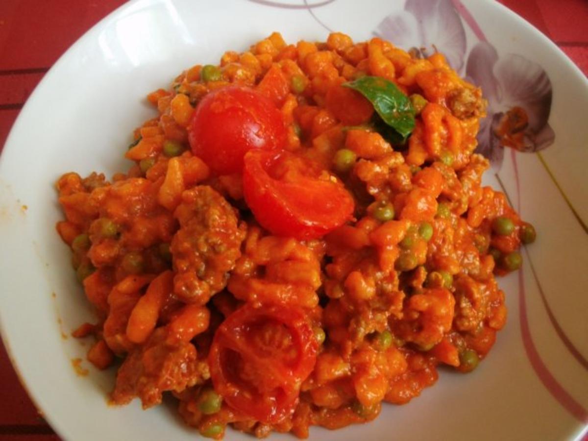 Rote Spätzle in roter Soße - Rezept - Bild Nr. 12