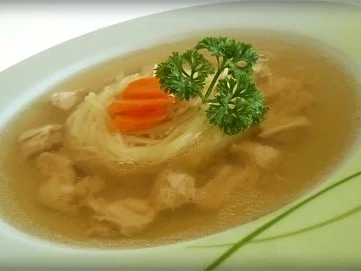 Anti - Grippe Hähnchen Suppe mit Nestnudeln - Rezept - Bild Nr. 15