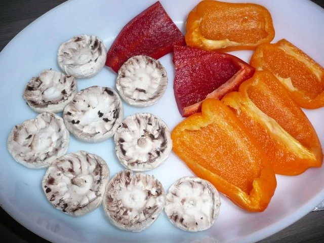 Gefüllte  Champignons & Paprika - Rezept