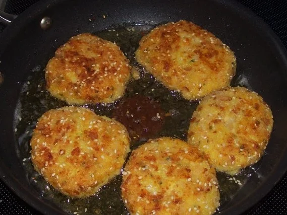 Rezept: Beilagen/Hauptgericht: Kartoffel-Apfel-Plätzchen mit Aprikosen-Schmand-Dip Bild Nr. 9 Beilagen/Hauptgericht: Kartoffel-Apfel-Plätzchen mit Aprikosen-Schmand-Dip - Rezept - Bild Nr. 9