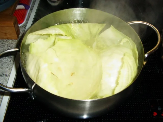 Rezept: Räucherlachs-Krautwickel Bild Nr. 3 Räucherlachs-Krautwickel - Rezept - Bild Nr. 3