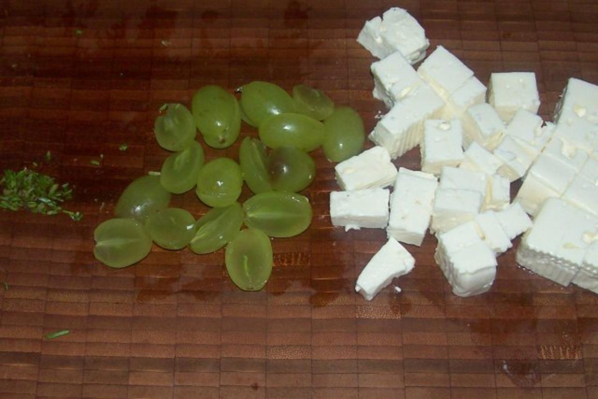 Vorspeise/Abendessen: Aromatische Feta-Weintrauben-Päckchen - Rezept - Bild Nr. 2