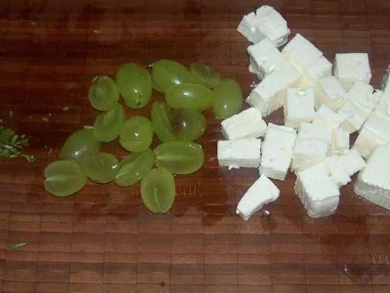 Vorspeise/Abendessen: Aromatische Feta-Weintrauben-Päckchen - Rezept - Bild Nr. 2
