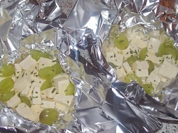 Vorspeise/Abendessen: Aromatische Feta-Weintrauben-Päckchen - Rezept - Bild Nr. 4