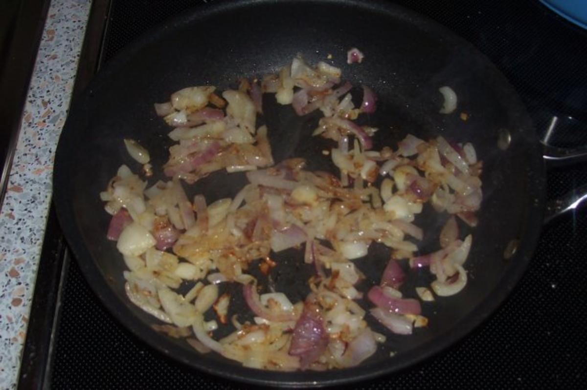 Vorspeise/Snack: Kleine Zwiebelfladen mit Paprika und Chorizo - Rezept - Bild Nr. 3