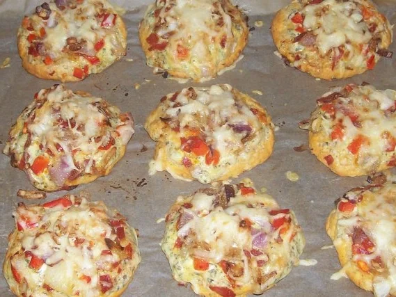 Vorspeise/Snack: Kleine Zwiebelfladen mit Paprika und Chorizo - Rezept - Bild Nr. 14