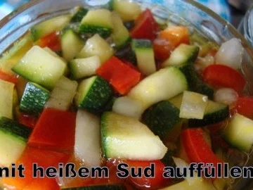 Süß-sauer eingelegte Curry-Zucchinis - Rezept - Bild Nr. 10