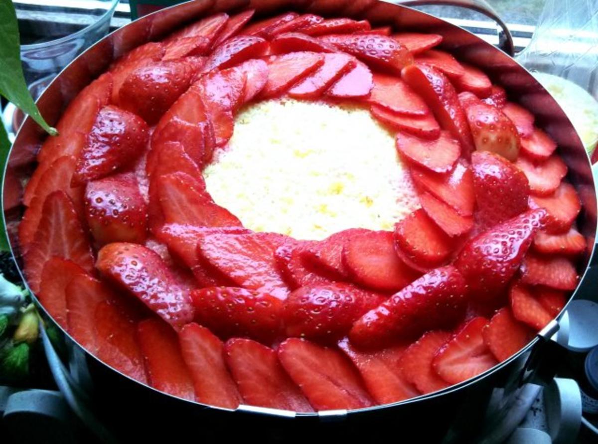 Strawberry Cheesecake   /     Kuchen mit Käsefüllung und Erbeeren - Rezept - Bild Nr. 4