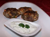 Erdnuss-Lamm-Klößchen - Rezept