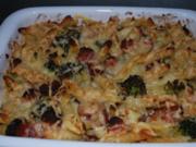 Deftiger Nudelauflauf mit Cabanossi und Broccoli in Parmesansauce - Rezept
