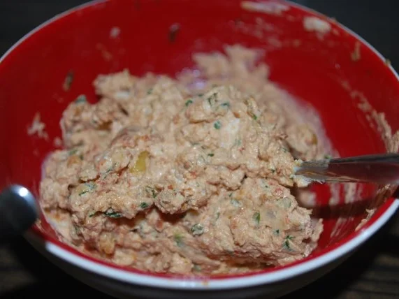 Ravioli „Pesto Rosso“ auf Parmesanschaum - Rezept - Bild Nr. 2