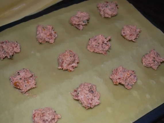 Ravioli „Pesto Rosso“ auf Parmesanschaum - Rezept - Bild Nr. 3
