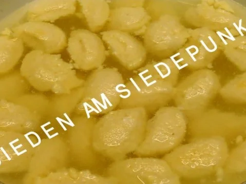 Rezept: Gnocchi di Ricotta-Parmigiano Pomodoro Bild Nr. 11 Gnocchi di Ricotta-Parmigiano Pomodoro - Rezept - Bild Nr. 11