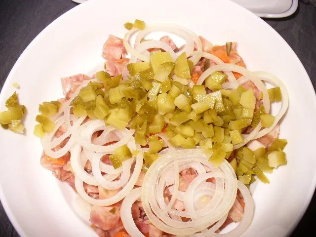 Rezept: Sülzsalat Bild Nr. 9 Sülzsalat - Rezept - Bild Nr. 9